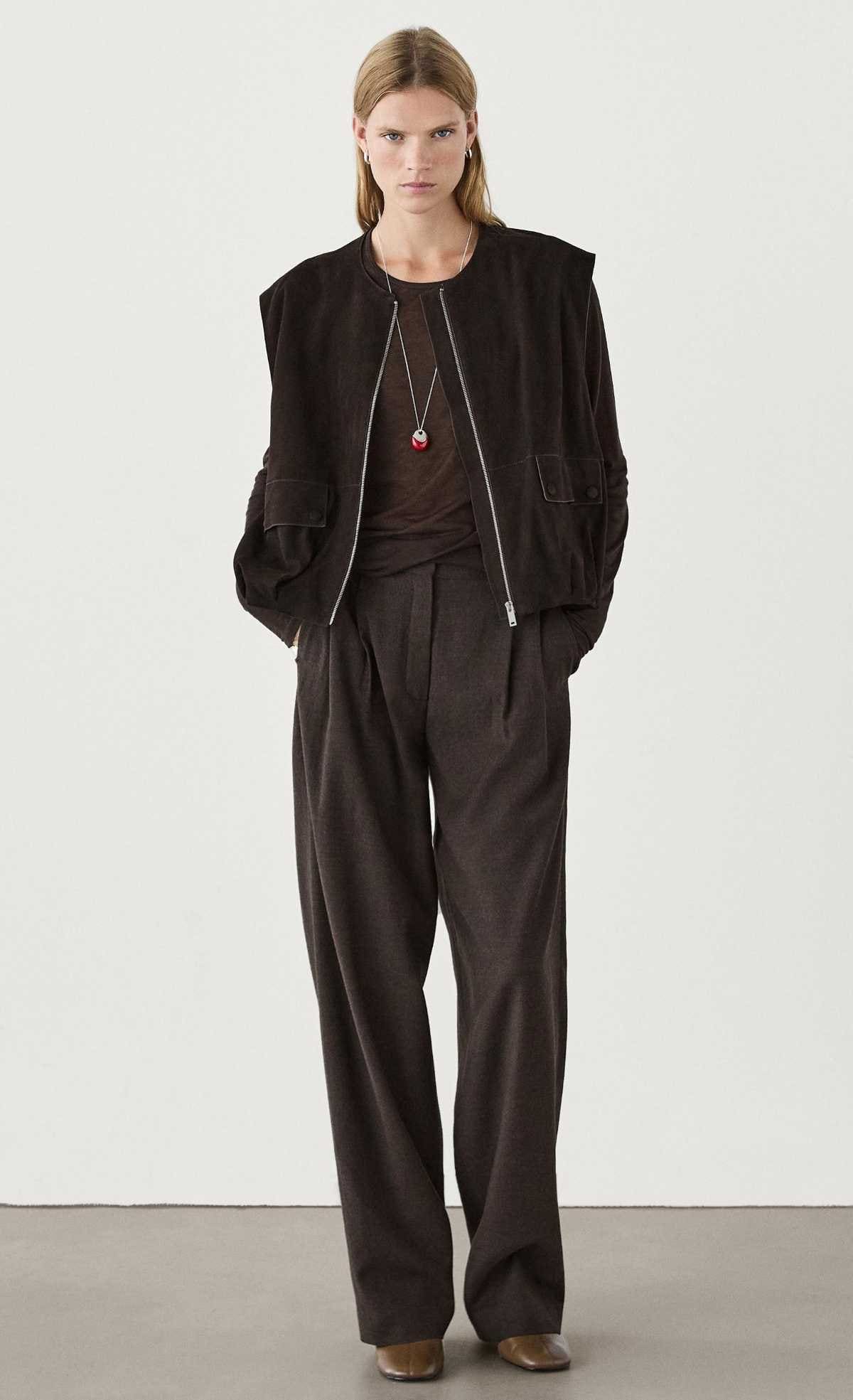 Pantalón pinzas franela de Massimo Dutti