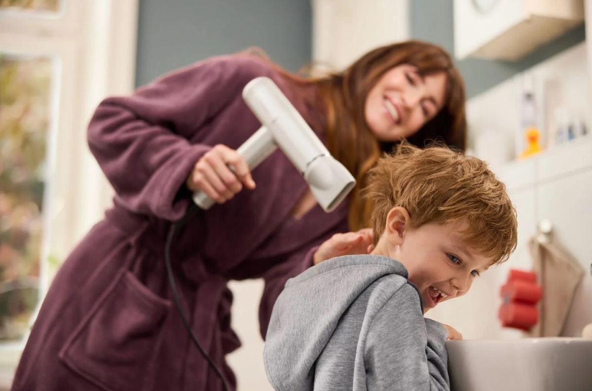 Secador de pelo con motor sin escobillas 1.900 W SilverCrest de Lidl