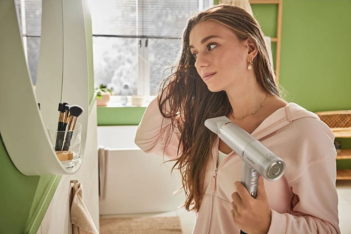 Secador de pelo con motor sin escobillas 1.900 W SilverCrest de Lidl