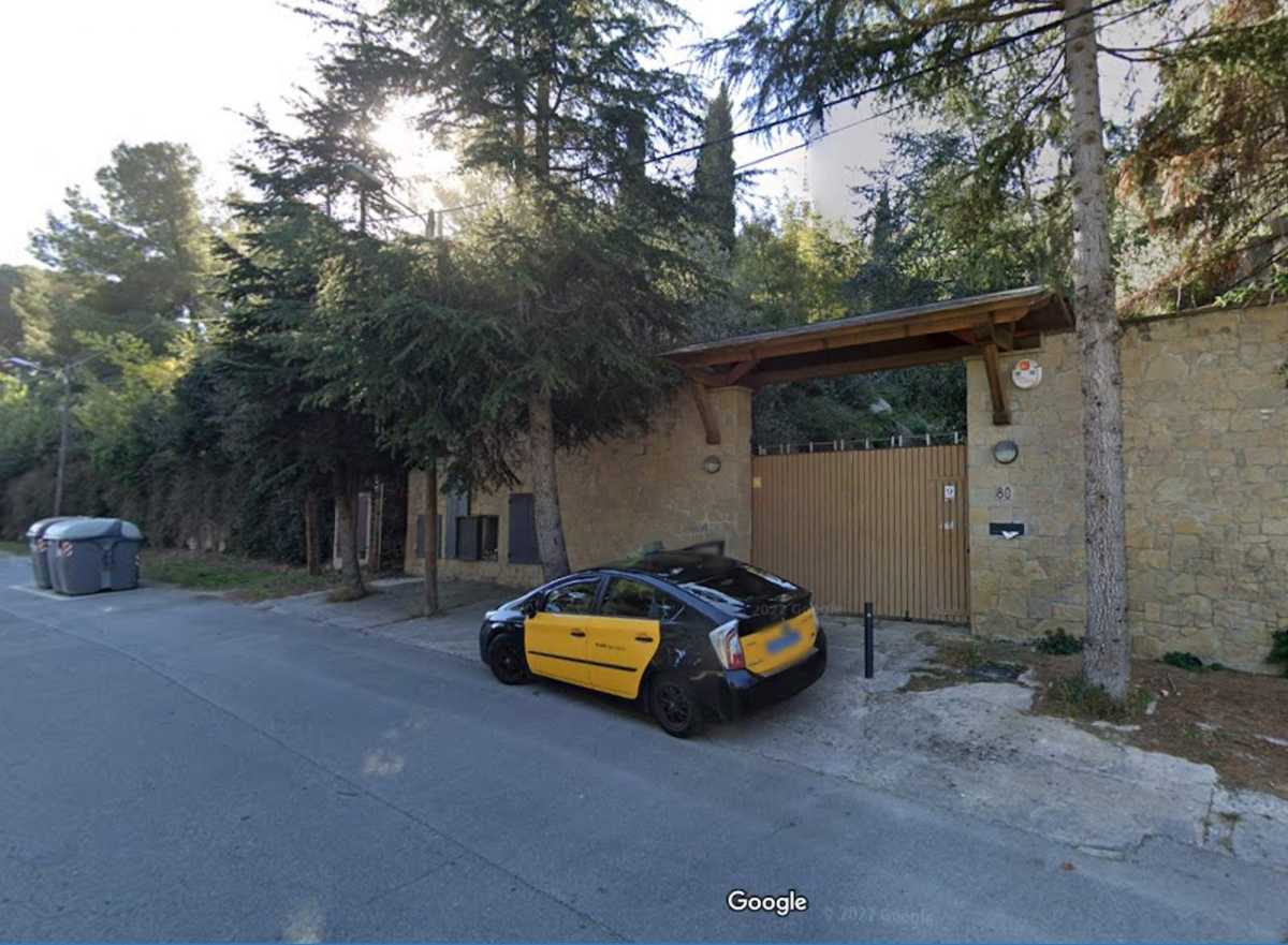 Entrada principal de la casa de Gerard Piqué en Pedralbes