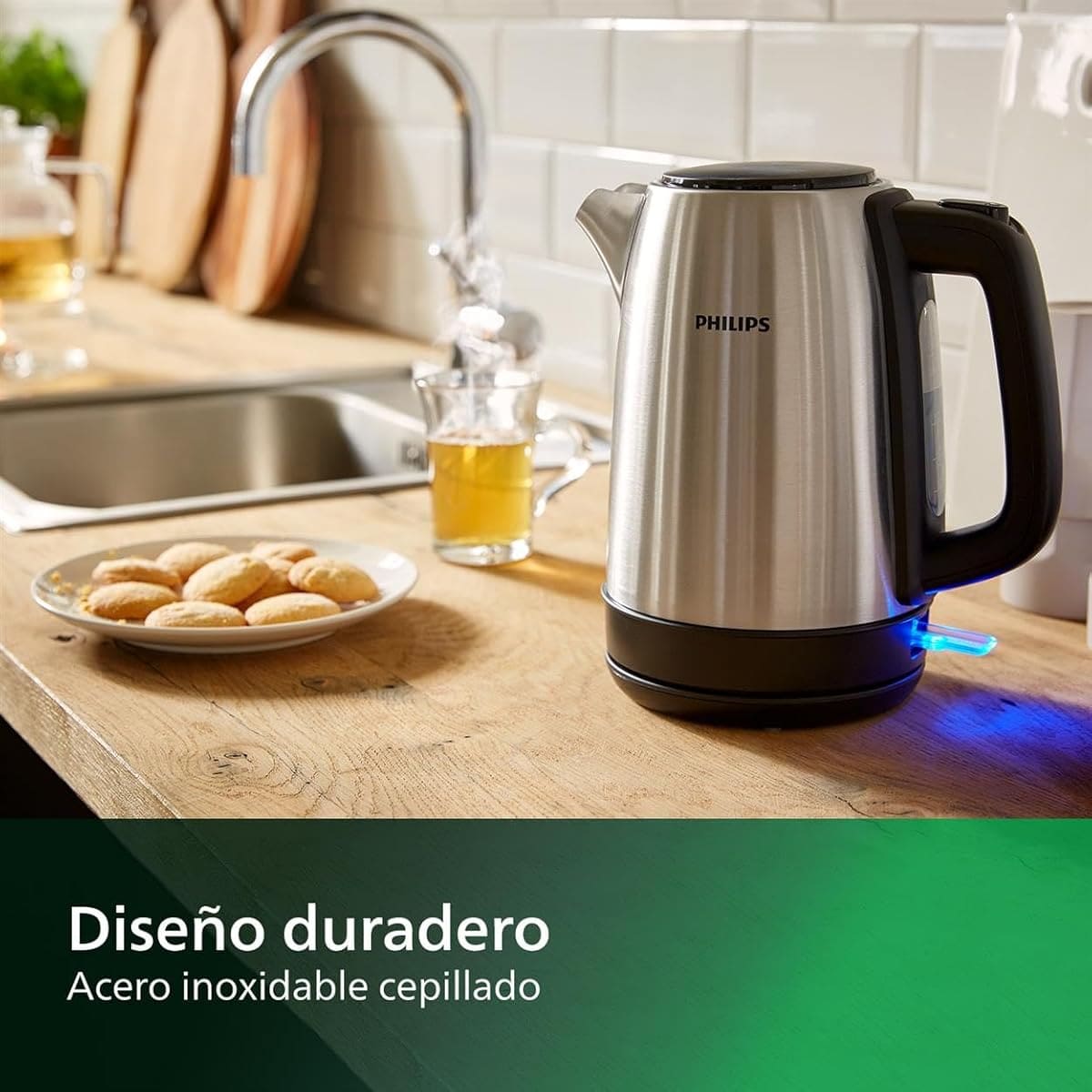 El hervidor de agua con 1,7 litros y tapa con resorte de Philips en Amazon