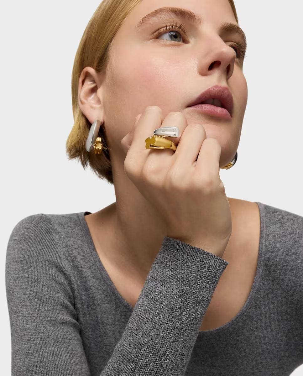 Anillo TOUS 1950 mediano bicolor con oso y corazón