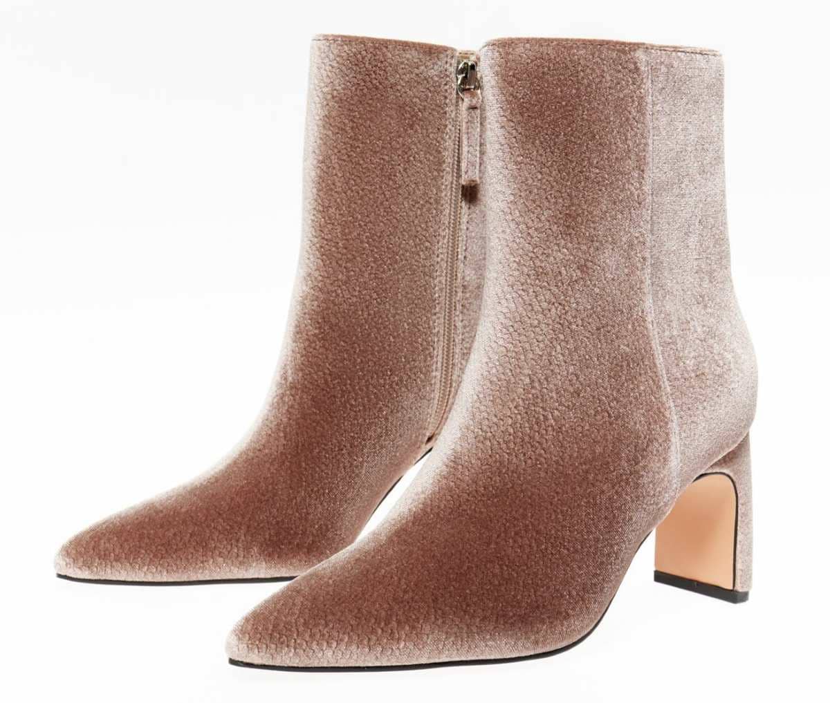 Botín punta terciopelo de Sfera