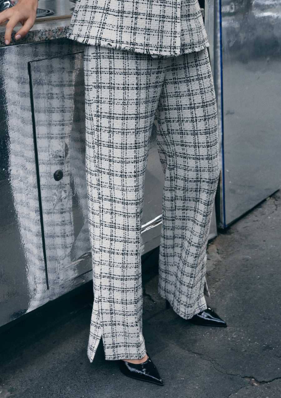 Pantalón estructura cuadros de Zara