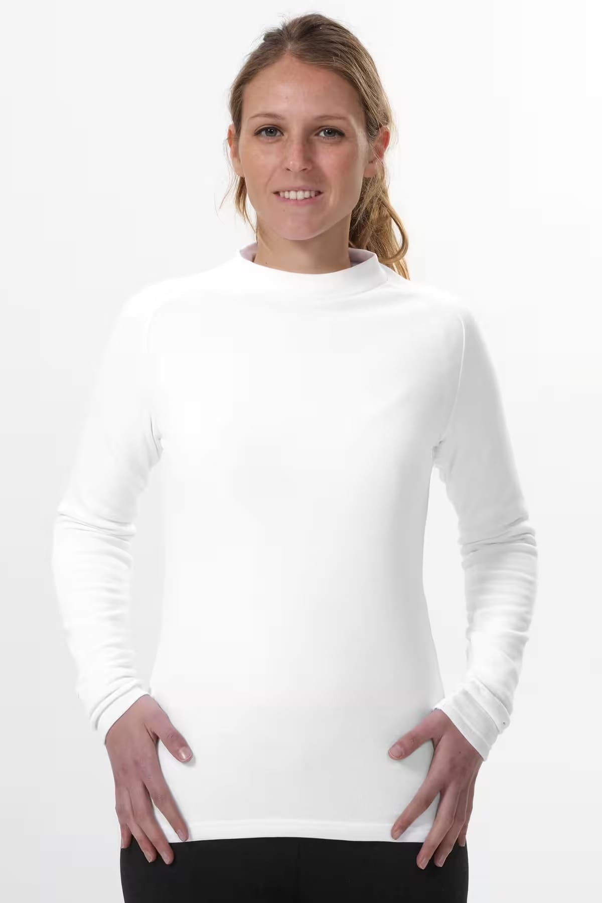 La camiseta térmica interior de esquí y nieve para mujer Wedze Ski BL100 en color blanco de Decathlon