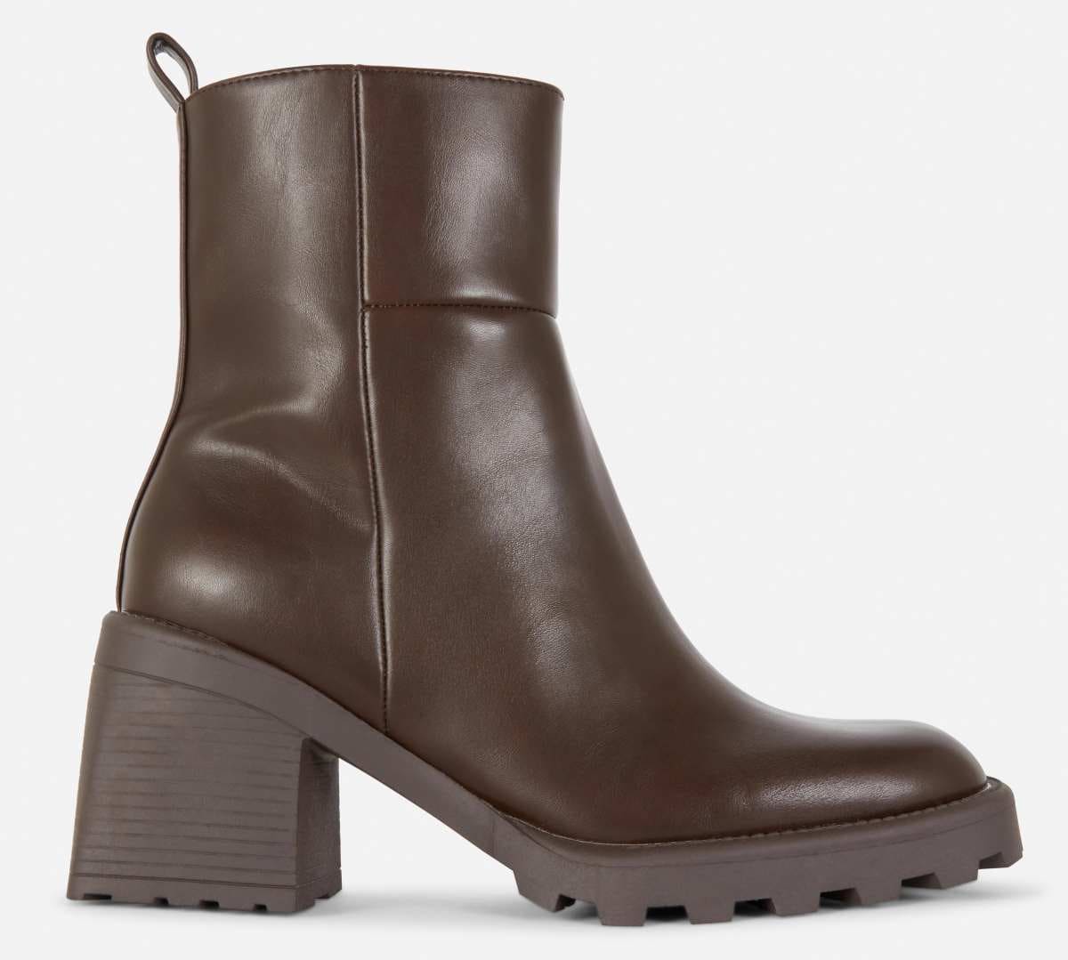 Botines de tacón grueso de Primark