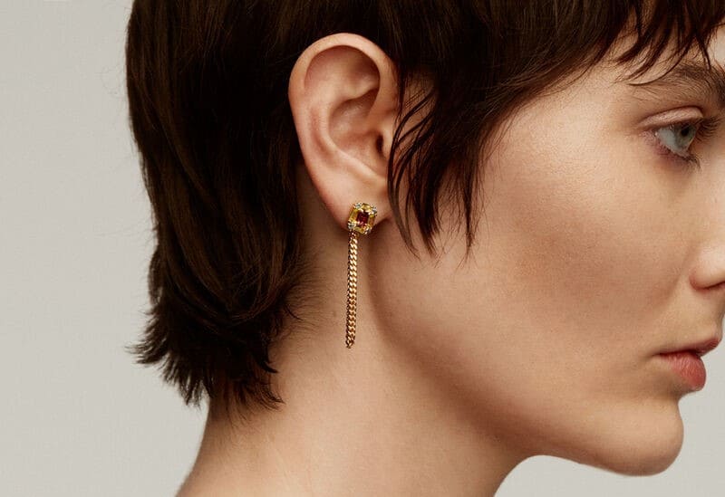 Pendientes largos cadena de plata 925 bañada en oro amarillo de 18K con peridotos, topacios y rodolitas de aristocrazy