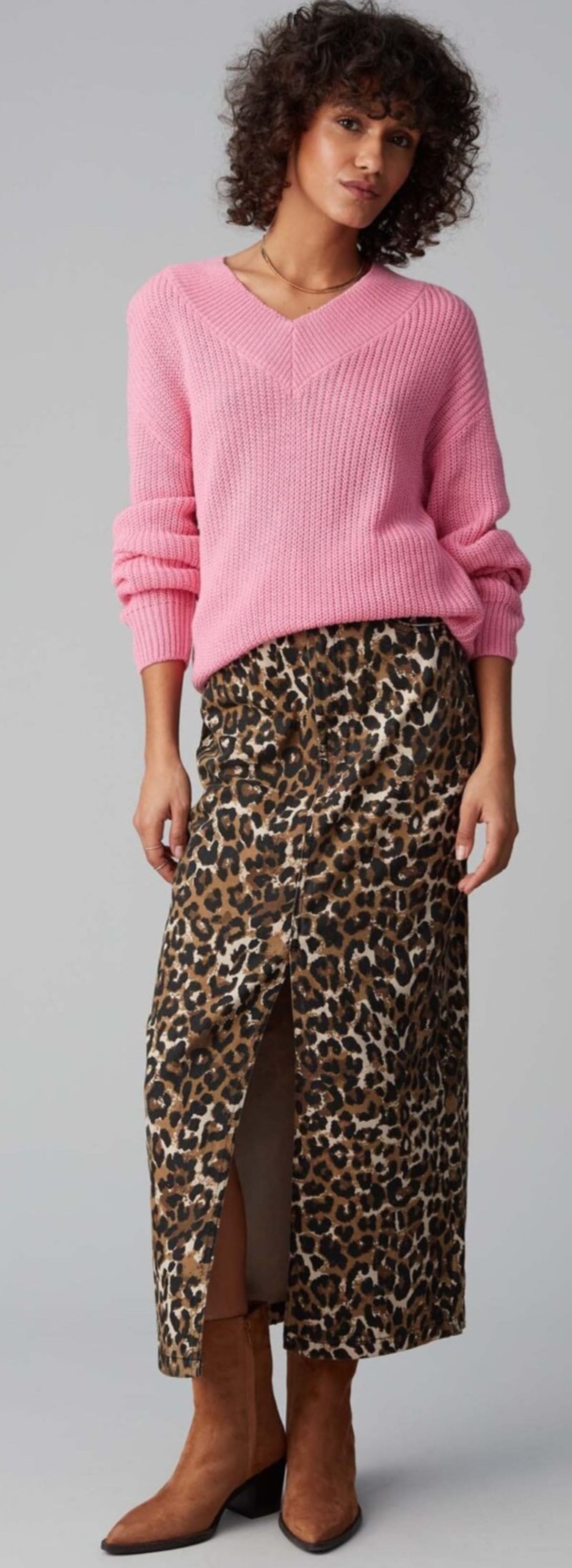 Falda vaquera con estampado de leopardo de Pepco