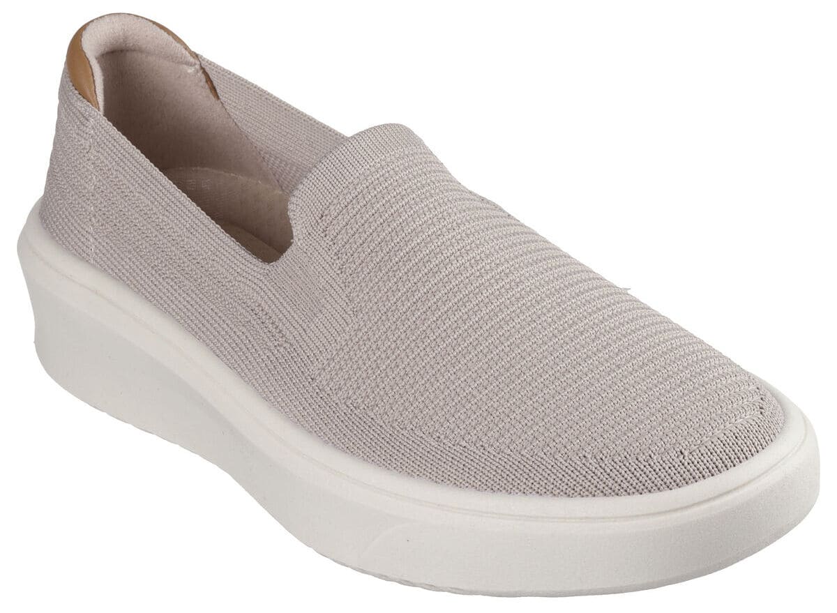 Las zapatillas tipo alpargatas Court Break - A - Okay en color taupe de Skechers