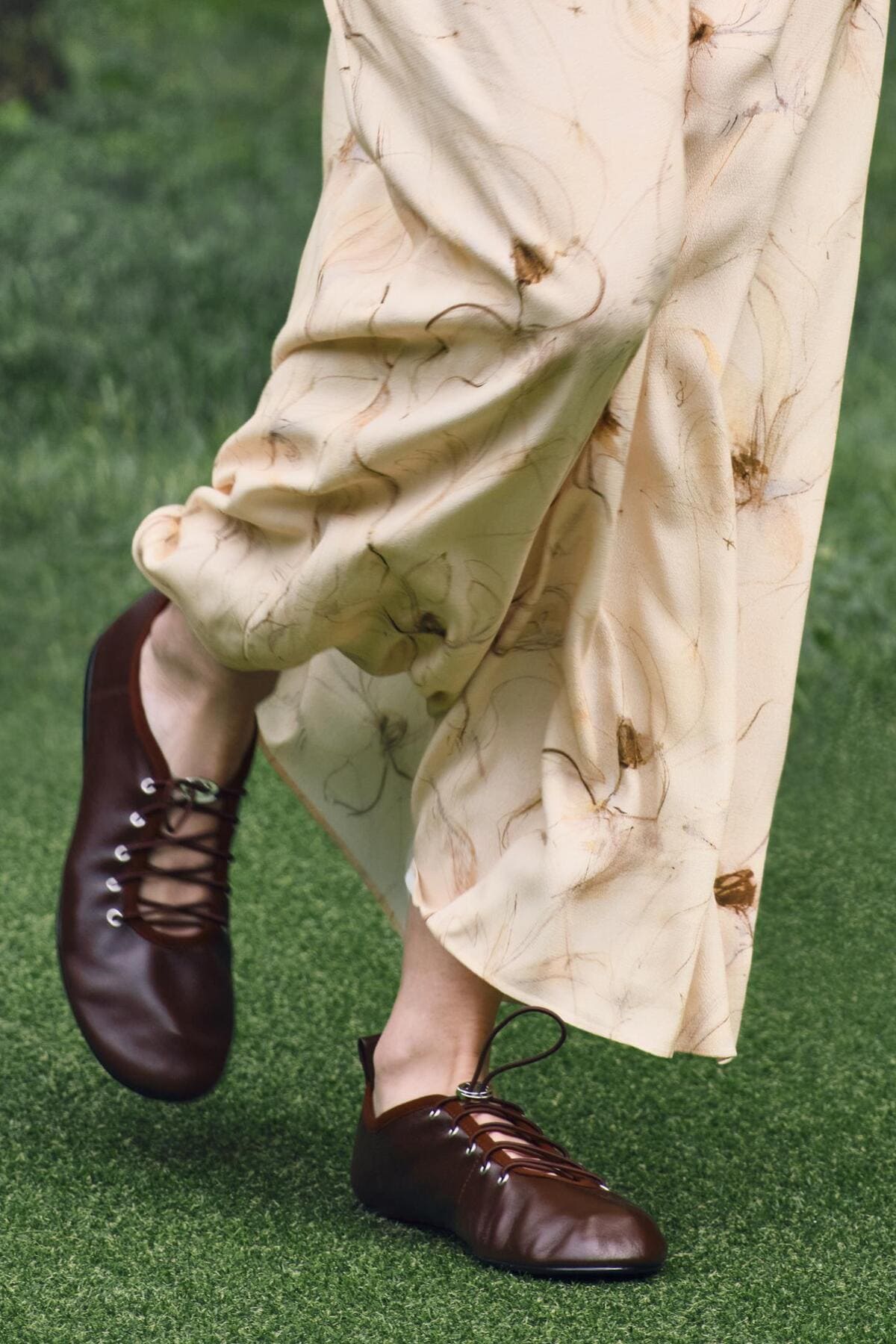 Bailarinas de piel acordonadas