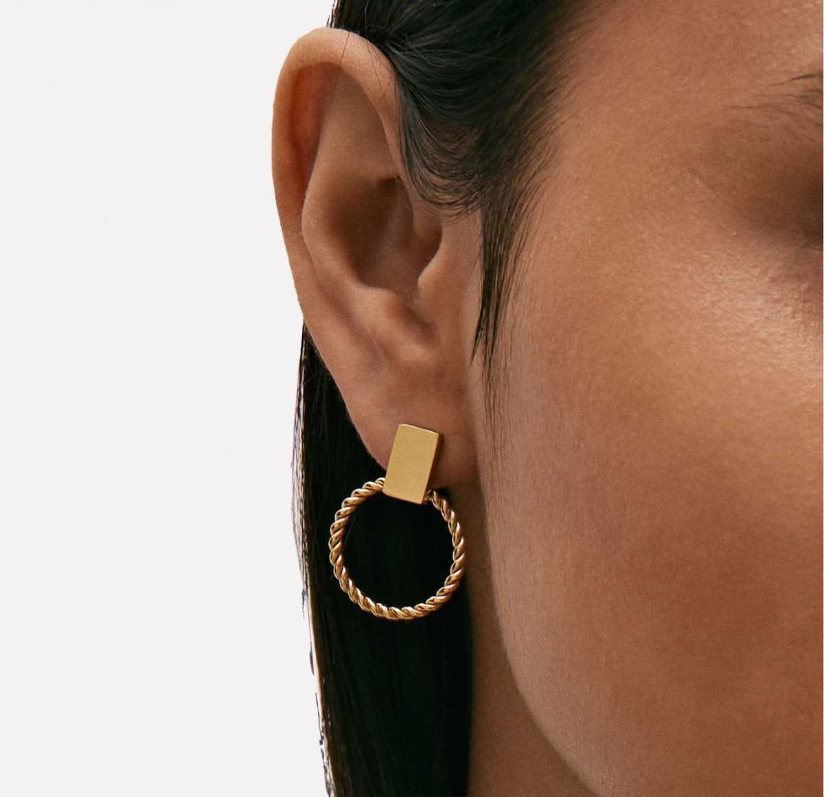 Pendientes de acero inoxidable dorados de Parfois