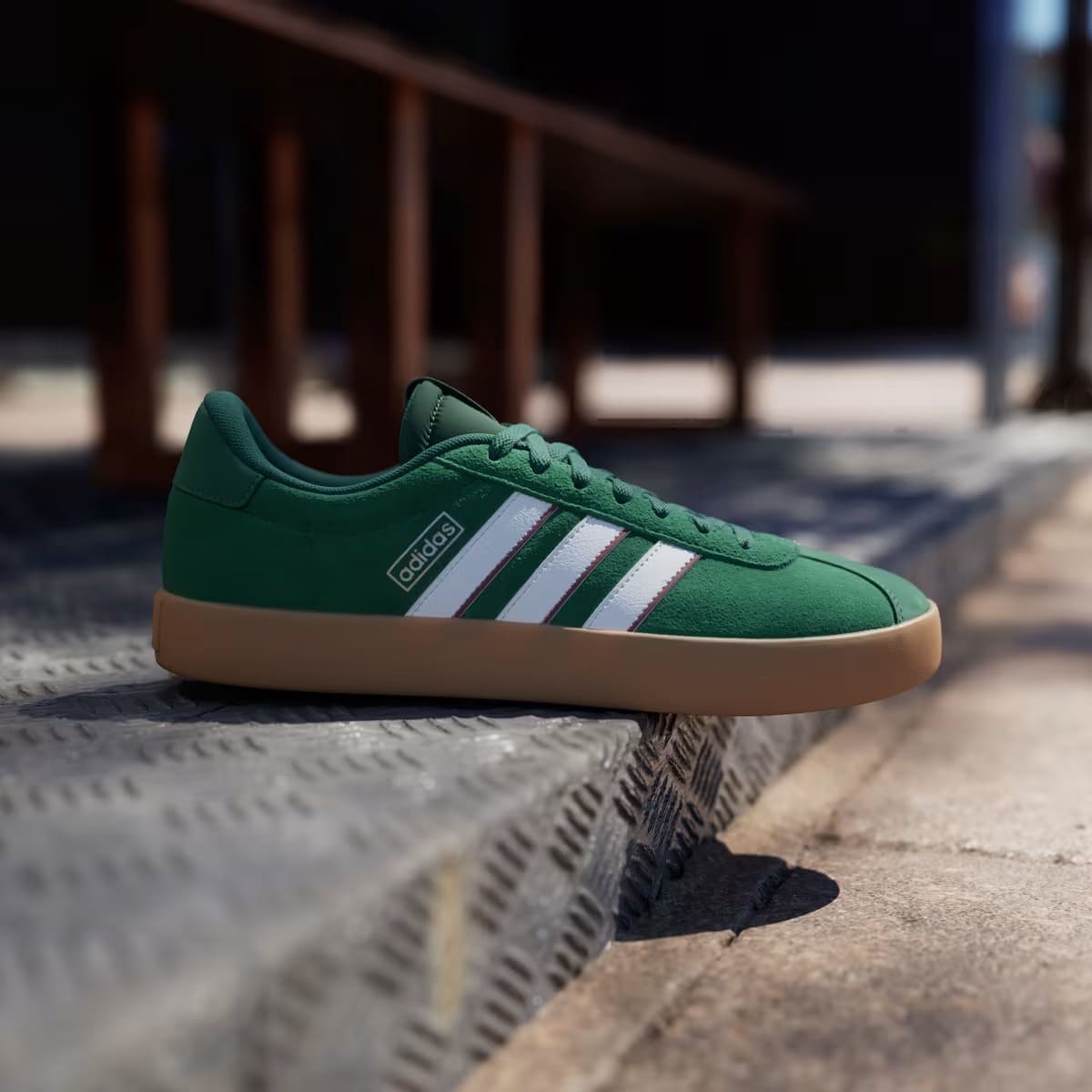 Las zapatillas VL Court 3.0 en color verde de Adidas