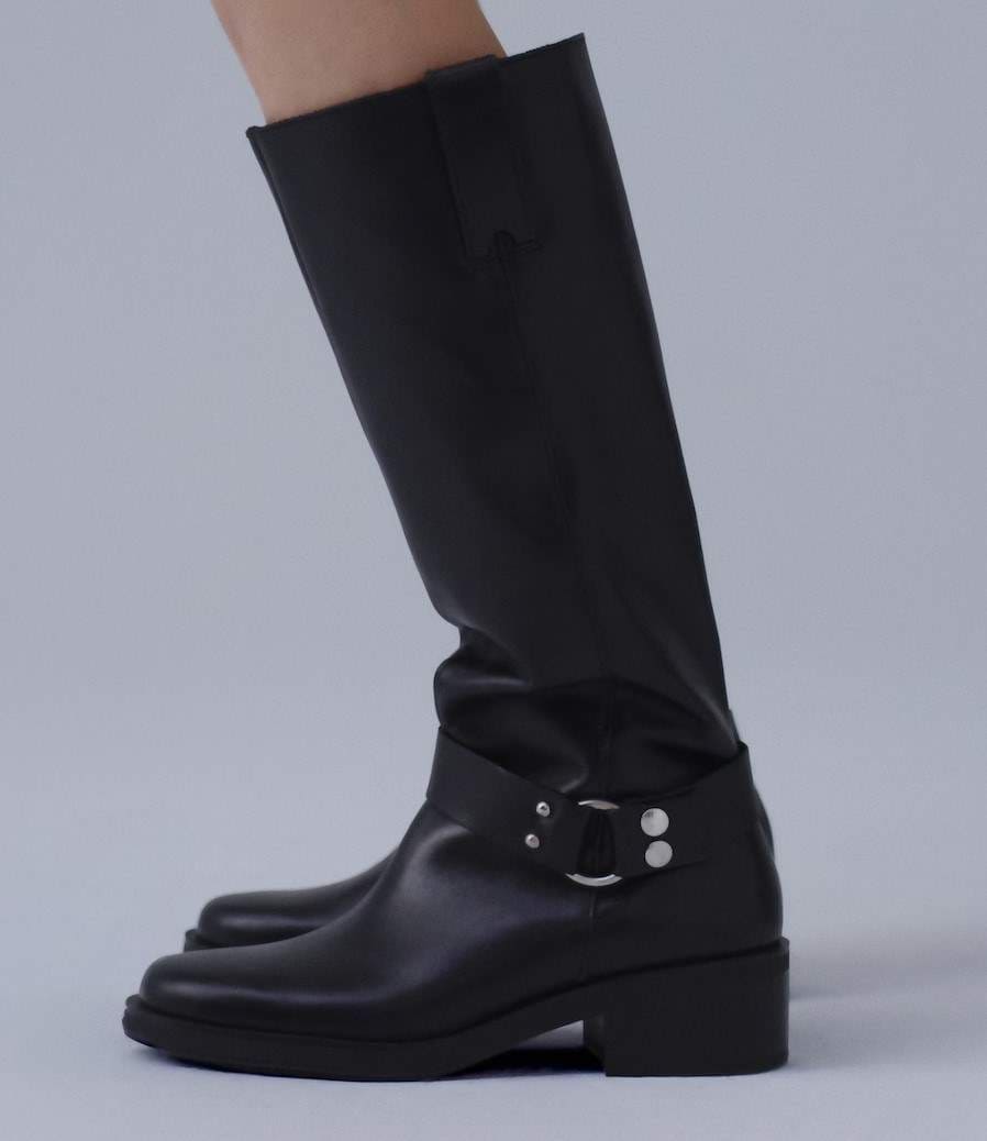 Botas piel hebilla de Mango Outlet