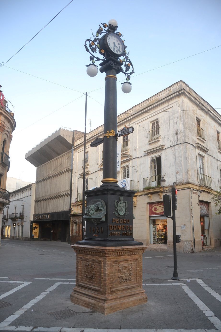 Reloj del Gallo Azul I Breña