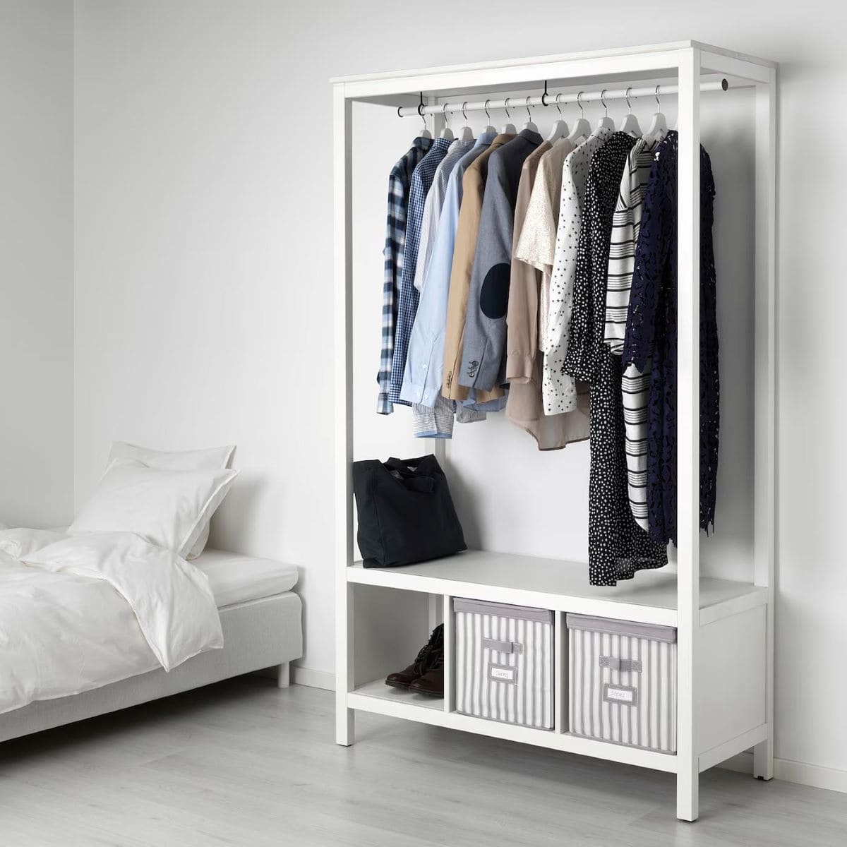 Armario abierto HEMNES