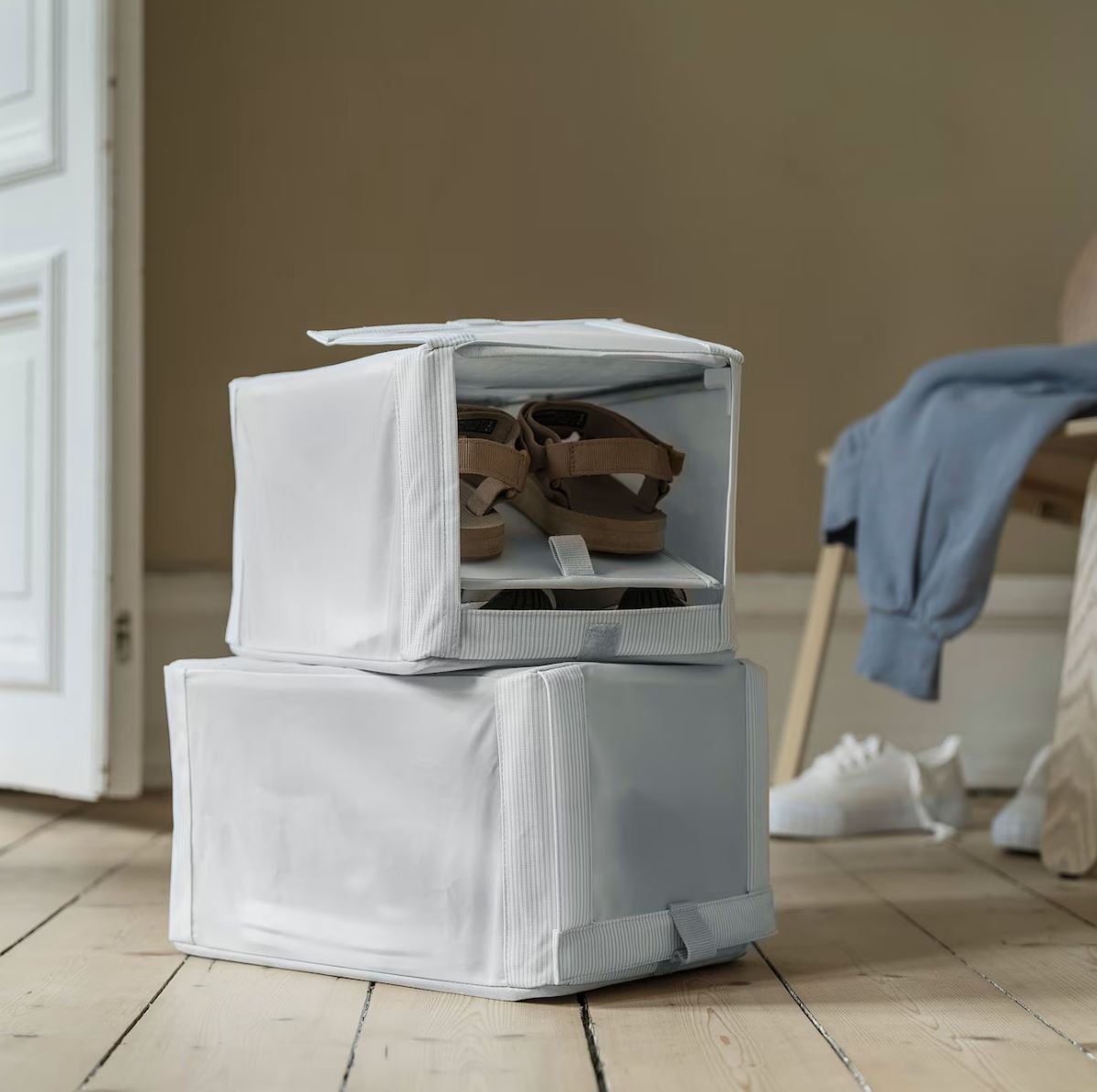 Caja de zapatos de tela de la serie HEMMAFIXARE de Ikea