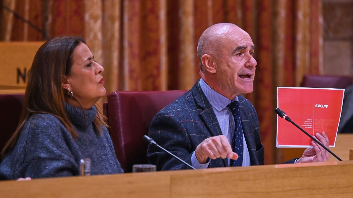 El Grupo Municipal Socialista durante el Pleno | Salvador López Medina