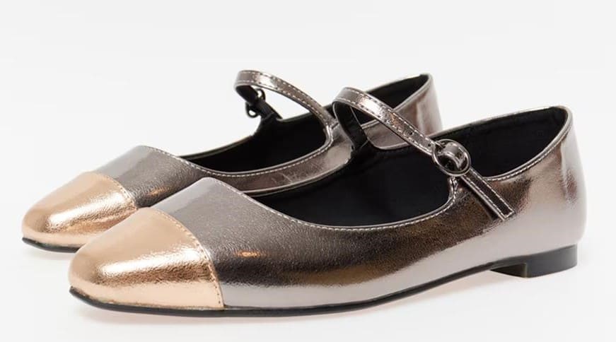 Merceditas metalizadas con puntera a contraste