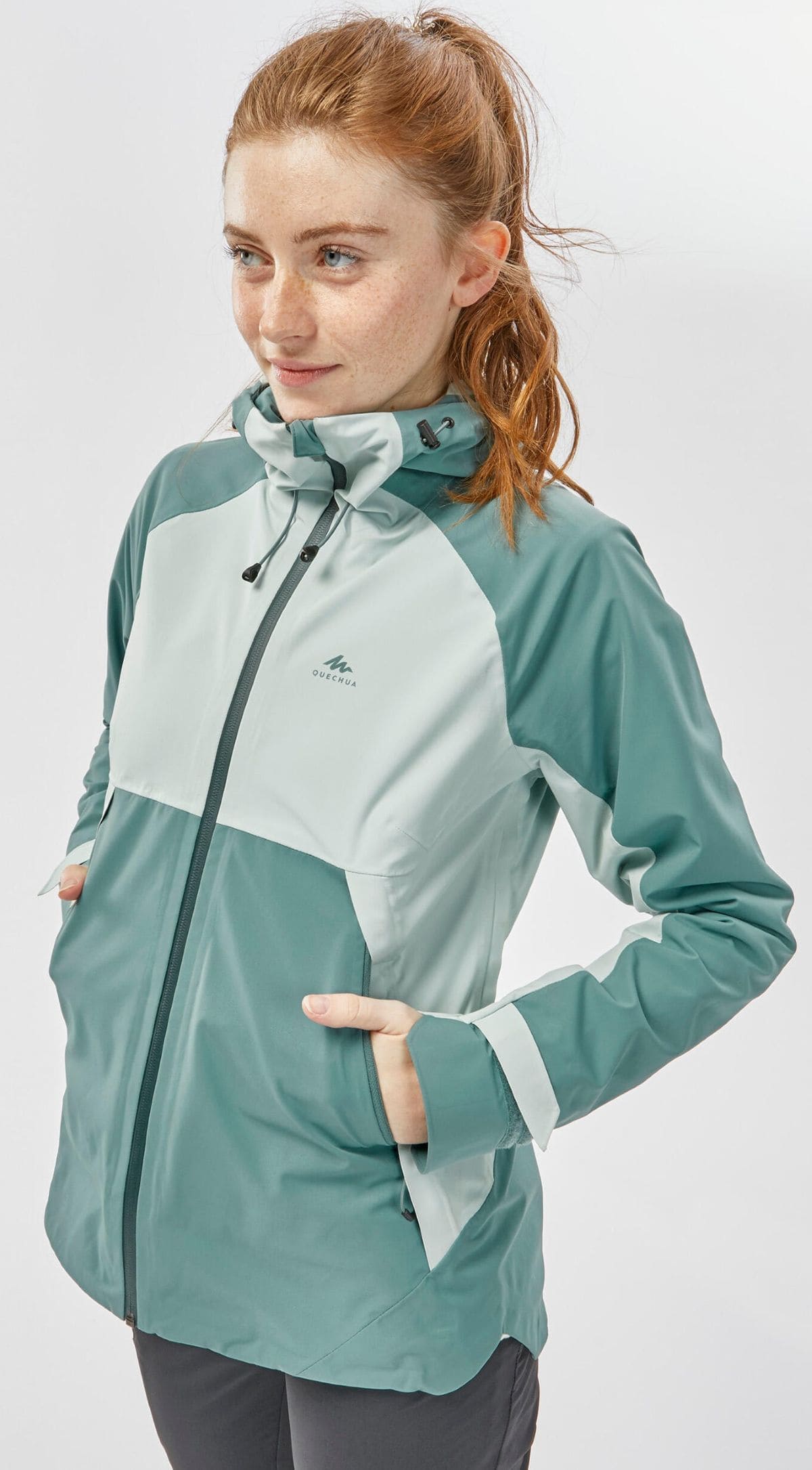 Chaqueta impermeable Quechua MH500 de Decathlon