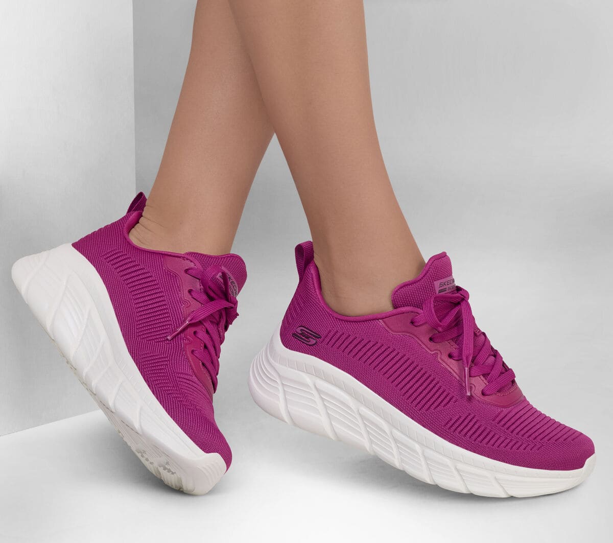 Las zapatillas Skechers BOBS Sport Flex Hi - Flying HI en color rosa fucsia