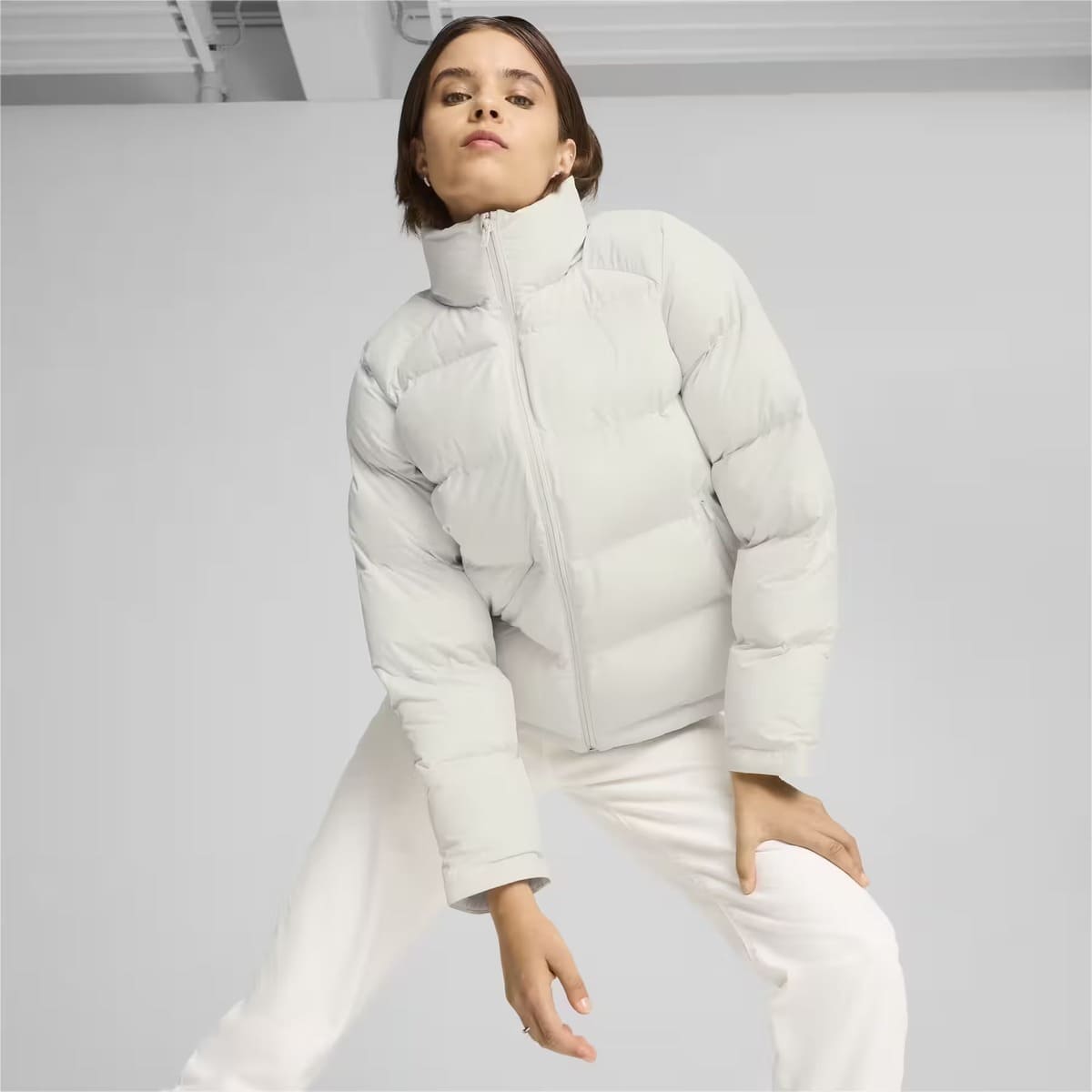 La chaqueta monomaterial para mujer Puma Alpine Snow en color blanco en Decathlon