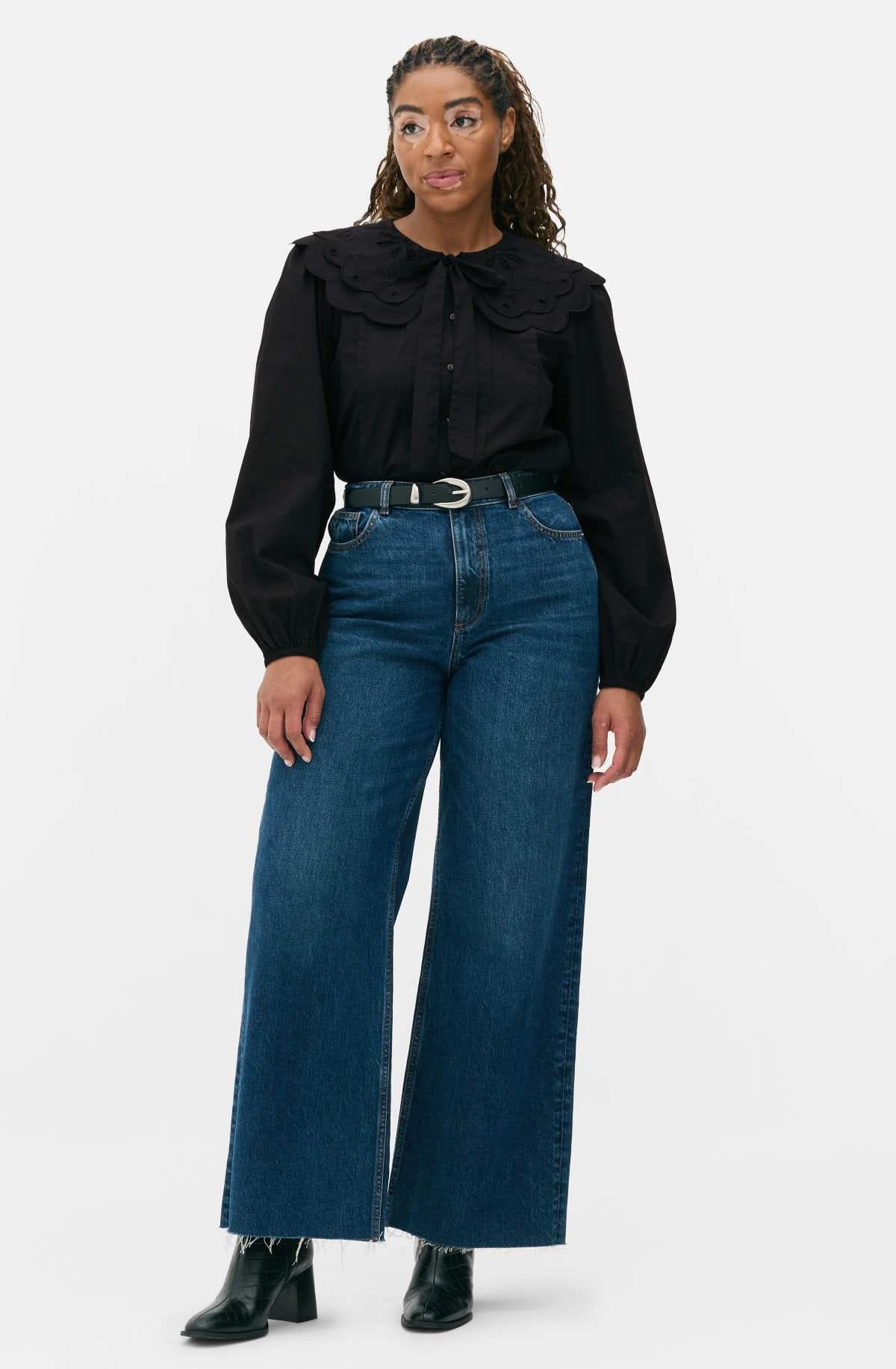 Blusa con diseño recortado y cuello de Primark