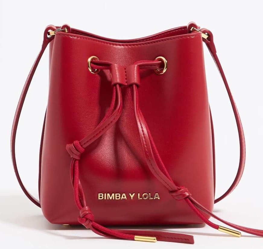 Bandolera Bimba y Lola Chihuahua mini en piel con cierre de cordón