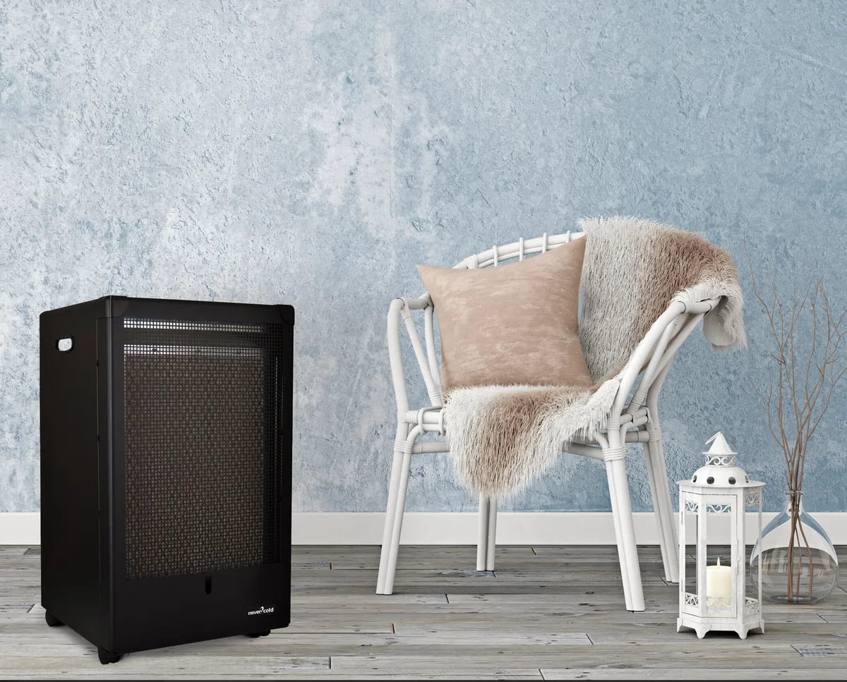 La estufa de gas llama azul Nevercold N4200 4,2 Kw de Leroy Merlin