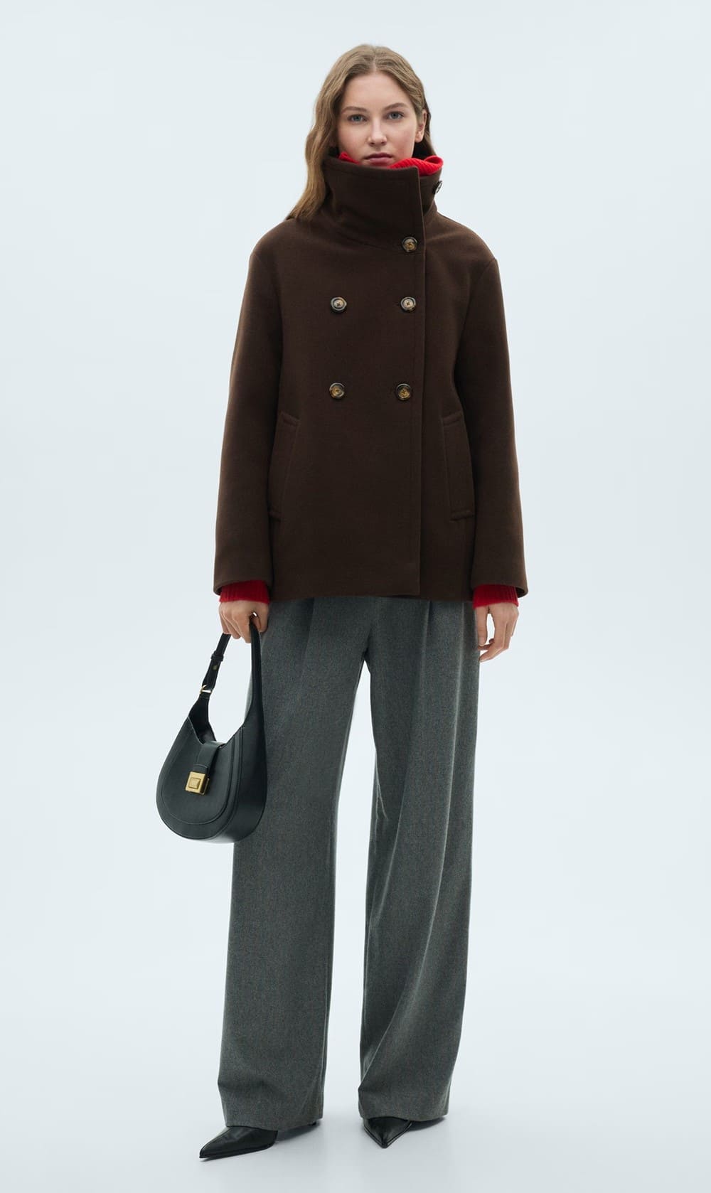 Abrigo corto lana virgen de Mango