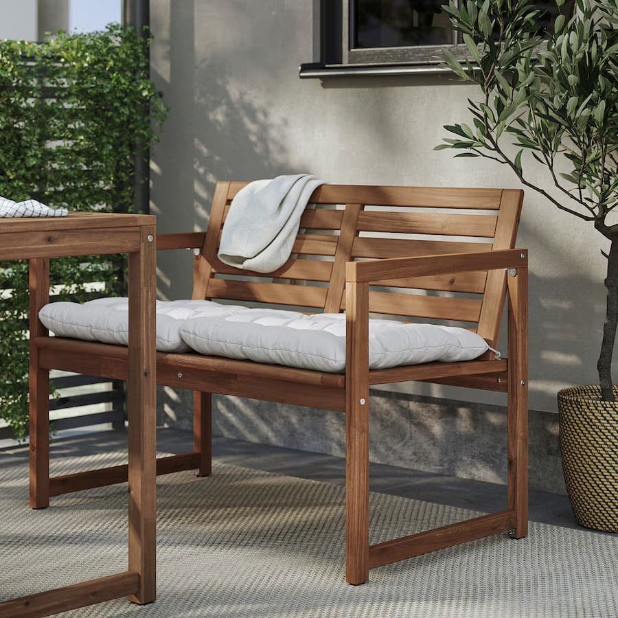 El banco de jardín NÄMMARÖ con cojines de Ikea