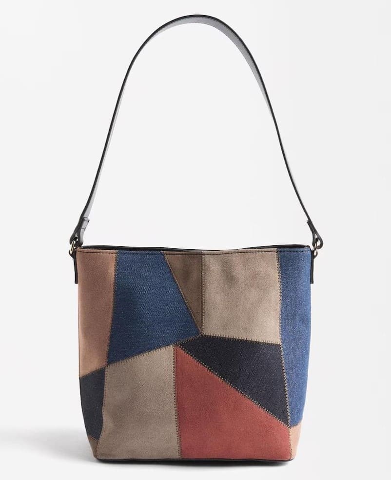 Bolso de hombro con estampado patchwork y cierre de imán