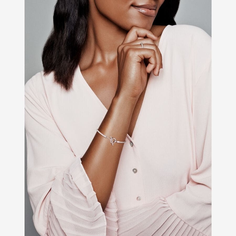 Pulsera de plata con cierre en forma de T