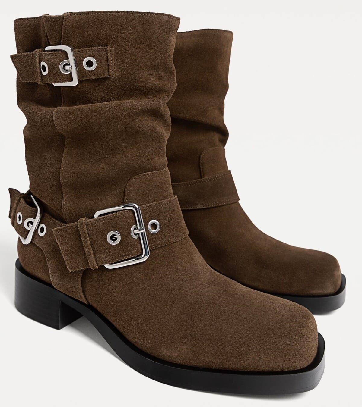 Botines de piel con hebillas