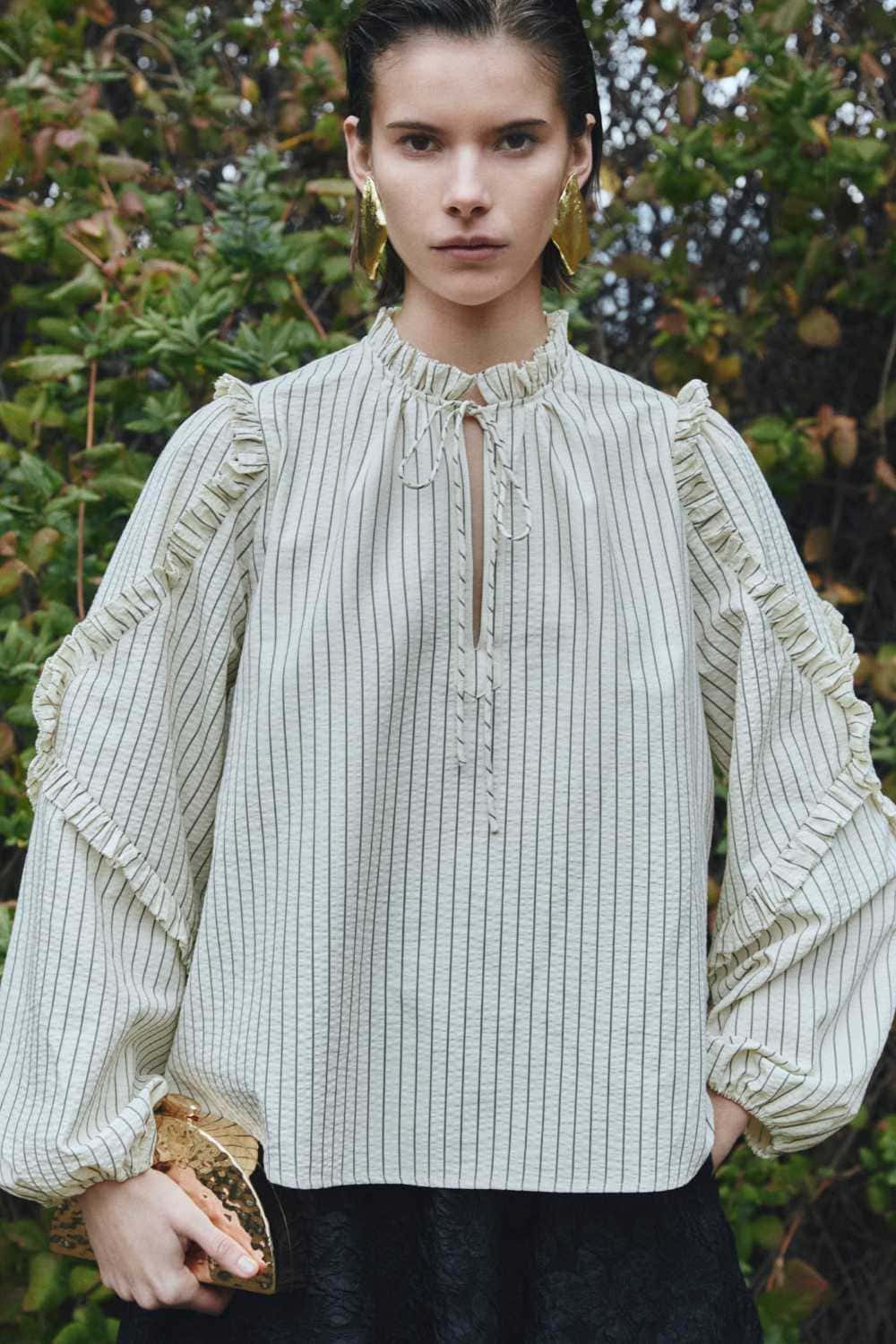 Camisa volantes rayas de Sfera