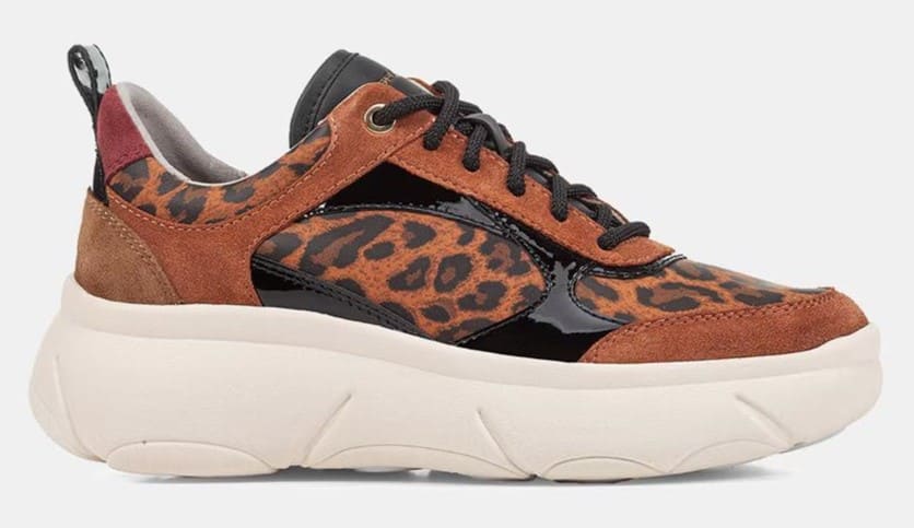 Deportivas transpirable con suela gruesa y estampado animal