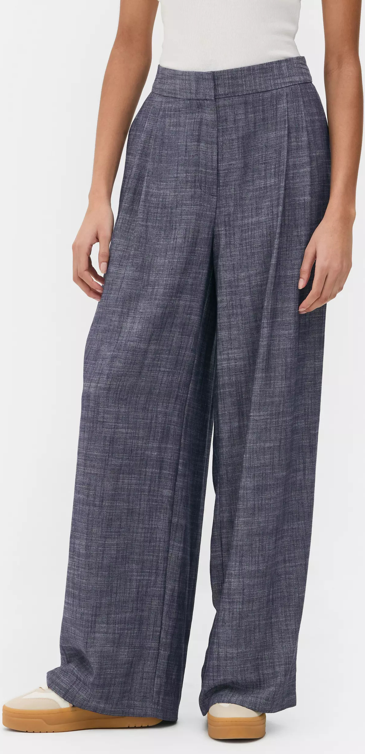 Los pantalones rectos de Paula Echevarría en color azul índigo en Primark