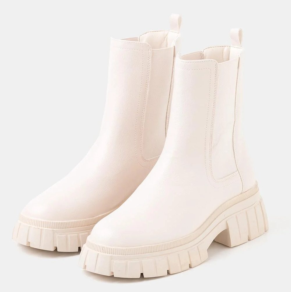 Los botines altos con elástico para mujer TEX en color crudo de Carrefour