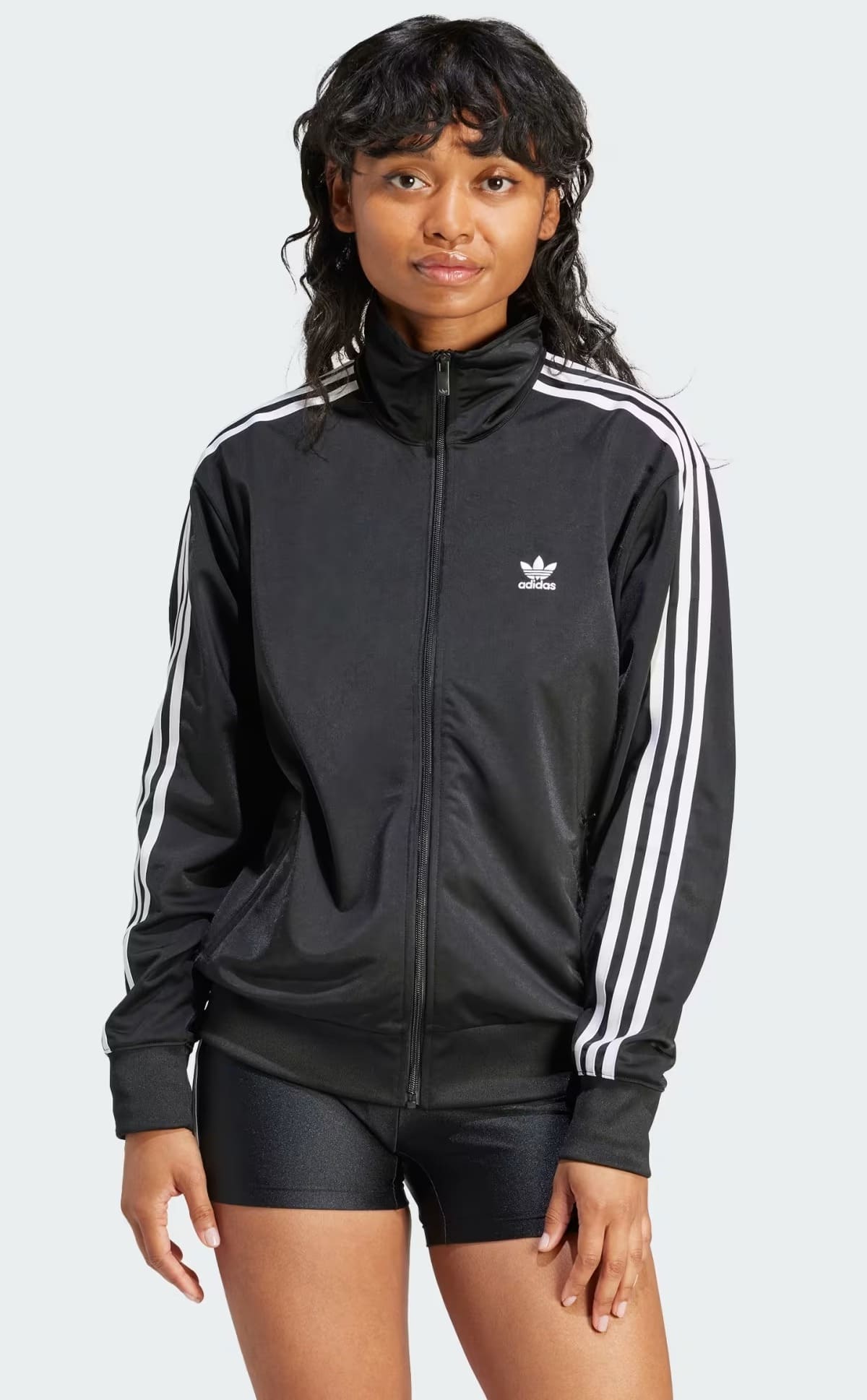 La chaqueta Firebird Adicolor Classics Loose negra de Adidas