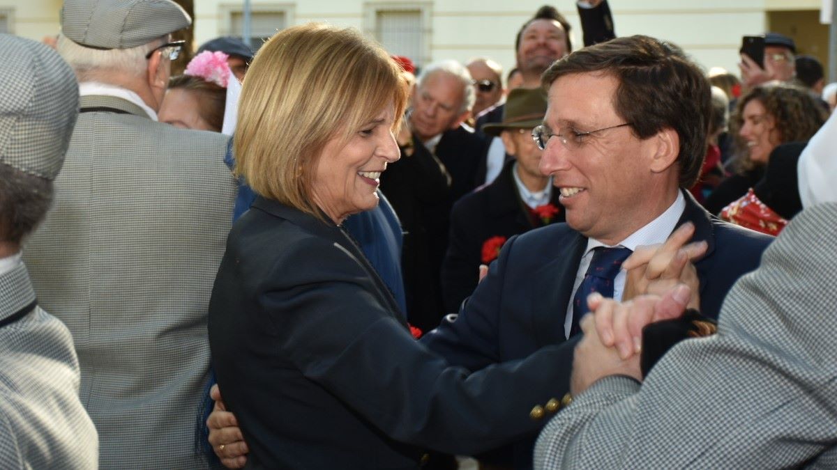 María José García-Pelayo y José Luis Martínez-Almeida bailando | Noelia Herrera