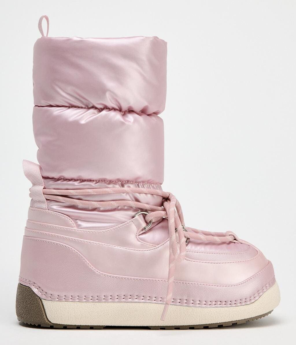 Las botas Water Repellent Ski Collection en color rosa de Zara