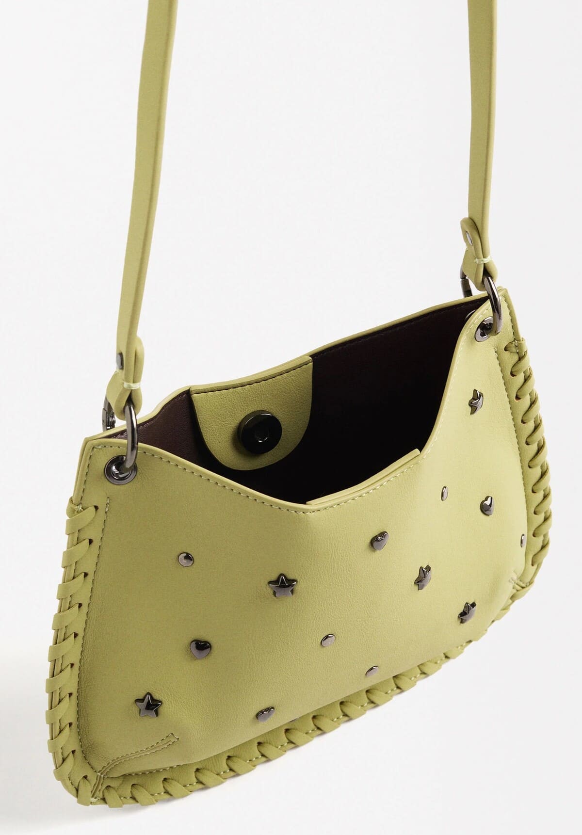 Bolso de hombro con tachuelas