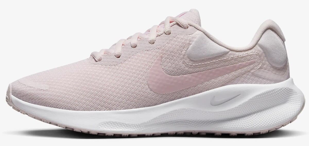 Nike Revolution 7
