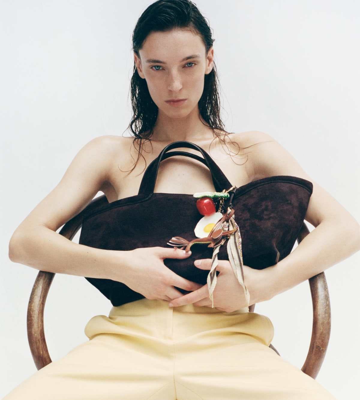 Bolso shopper rejilla de Zara