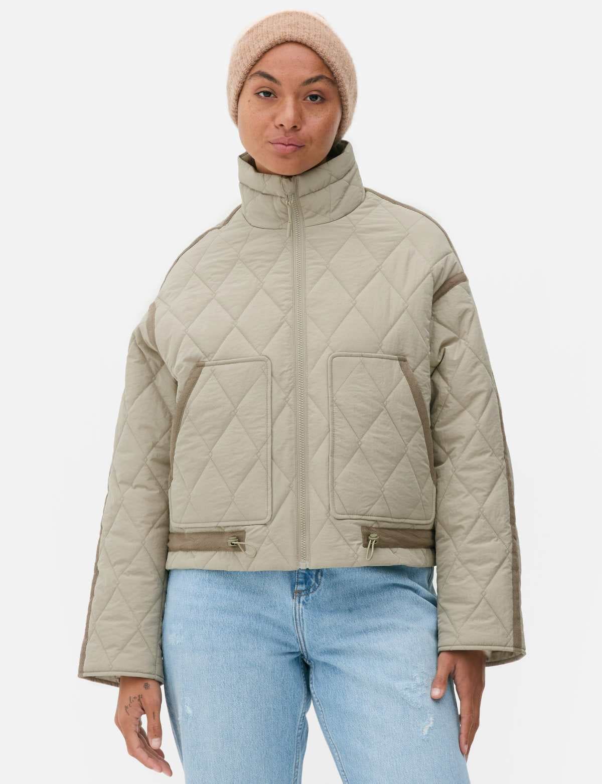 Chaqueta acolchada con cuello chimenea de Primark