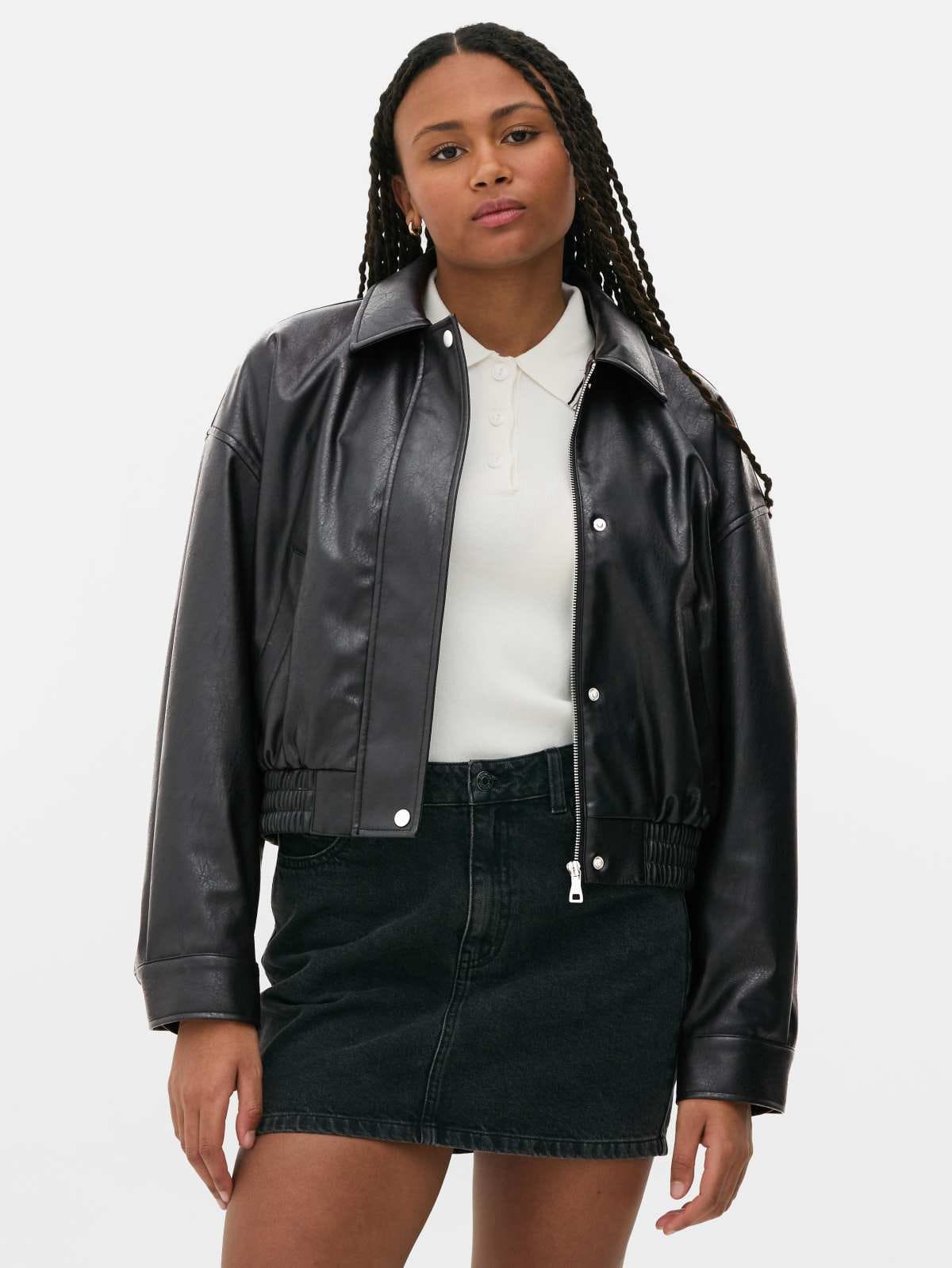 Cazadora bómber de polipiel de Primark