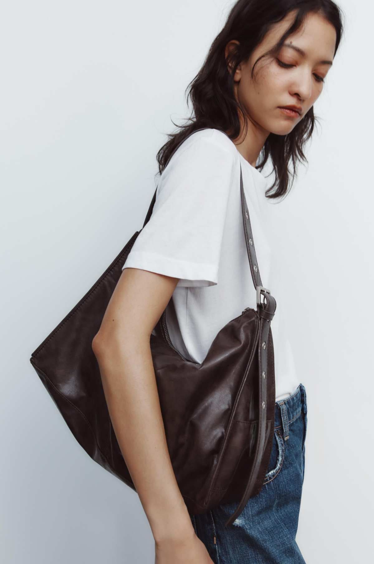 Maxi saca soft ojales metálicos de Zara