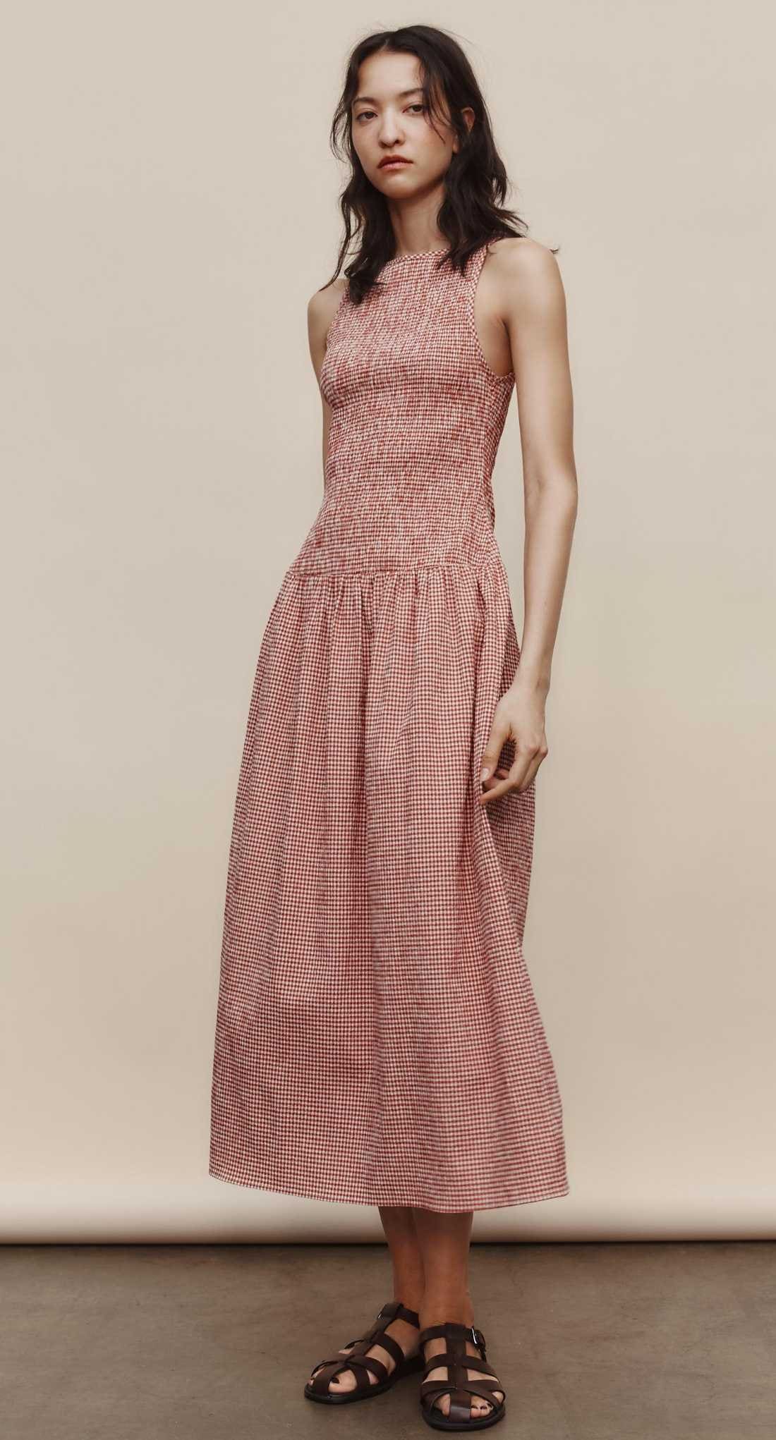 Vestido midi cuadro vichy de Zara