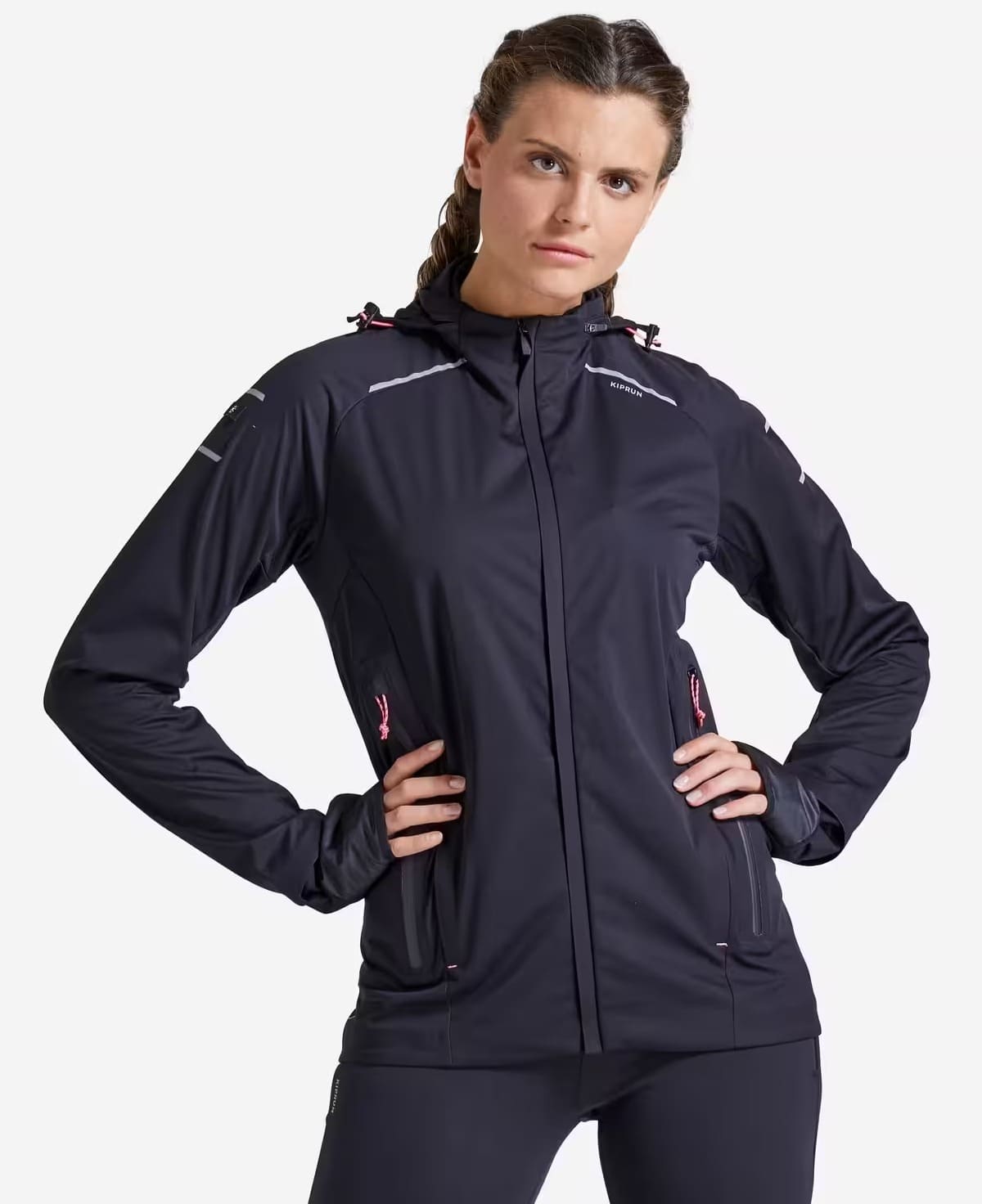 La chaqueta de running Kiprun Warm Regul para mujer negra en Decathlon
