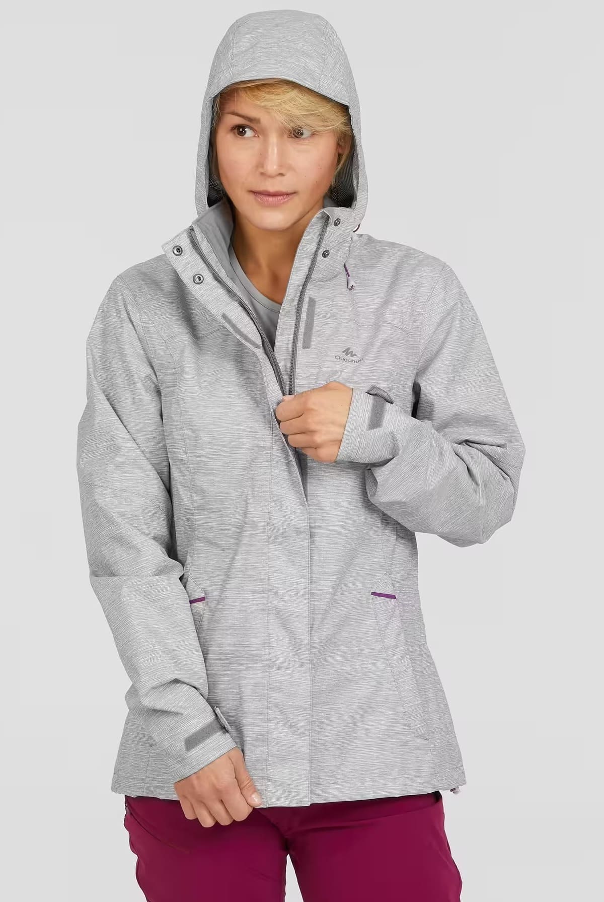 La chaqueta impermeable de montaña y trekking para mujer Quechua MH100 en Decathlon