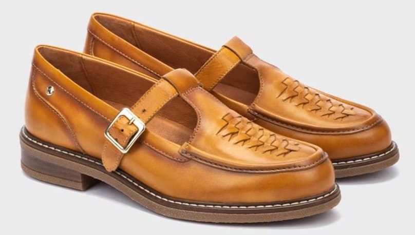 Mocasines con cierre de hebilla y plantilla extraíble